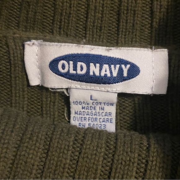 Green Sweater - Picture 3 of 3